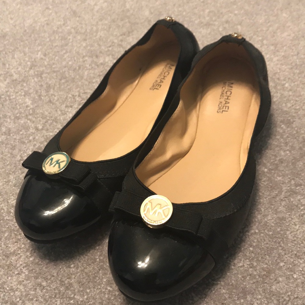 Black, Size 7.5 Michael Kors flats